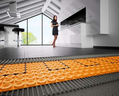 Die milde Strahlungswärme der elektrischen Flächenheizung kommt schnell und gleichmäßig an der Oberfläche an  